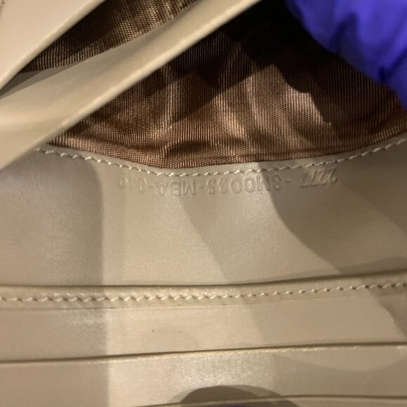 Fendi Tan and Black Women's Wallet. Free Shipping - Picture 11 of 12